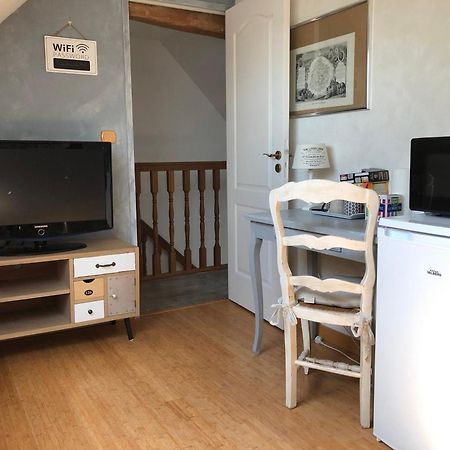 Chambre Double Avec Sdb Privee Au Milieu Des Champs Apartment Teloche Bagian luar foto