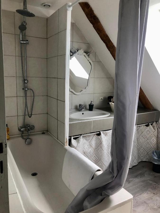 Chambre Double Avec Sdb Privee Au Milieu Des Champs Apartment Teloche Bagian luar foto