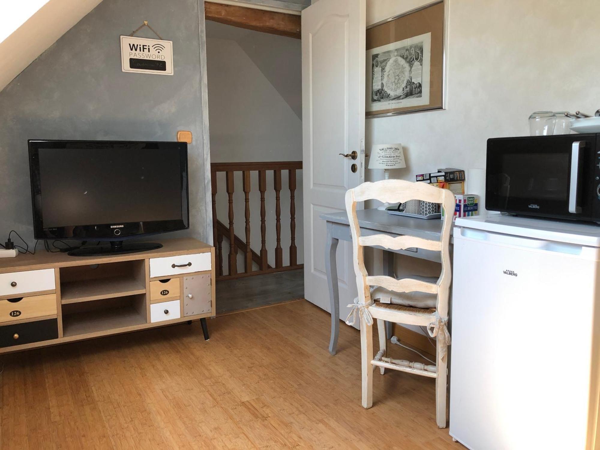 Chambre Double Avec Sdb Privee Au Milieu Des Champs Apartment Teloche Bagian luar foto
